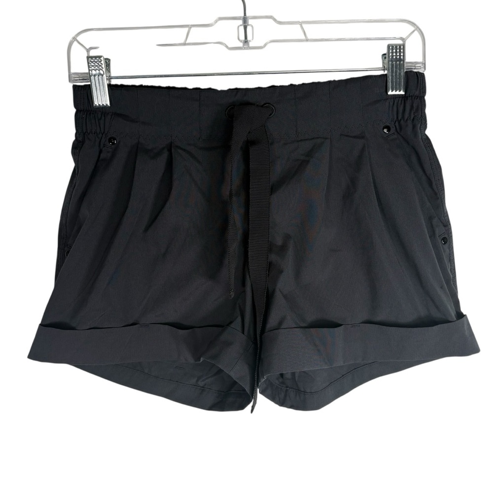 lululemon High Waisted Rise Women's 4 Cuffed Shorts Tie Waist Black Pockets